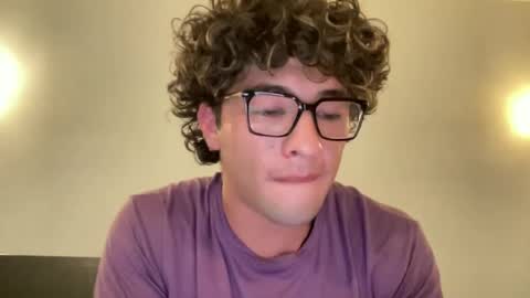 freakydlboii online show from June 16, 1:41 am