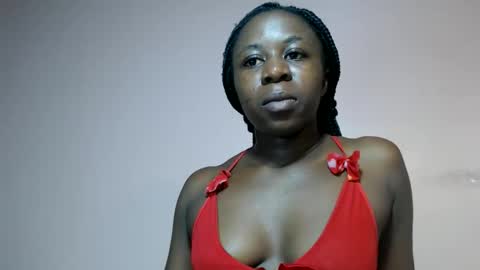 Snapshot of freakyebony1 chatting on June 3, 7:19 pm Frecky online show from June 3, 7:19 pm