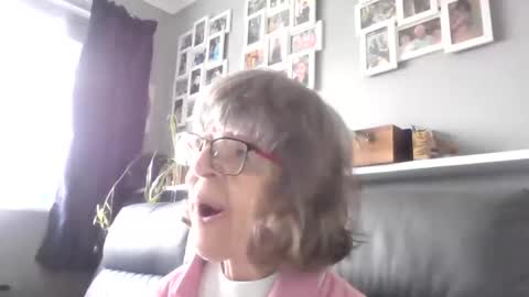 Snapshot of freakyface42 chatting on March 30, 1:12 pm freakyface42 online show from March 30, 1:12 pm