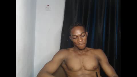 freakyslut30 online show from January 19, 10:49 pm