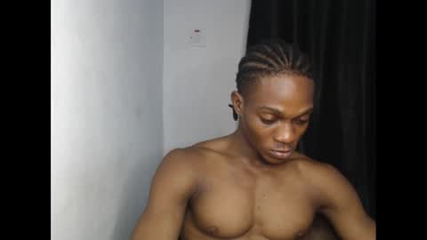 freakyslut30 online show from January 23, 7:51 pm