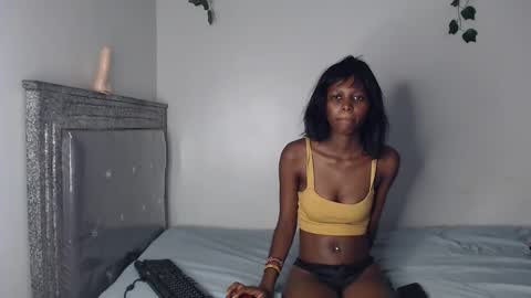 freakyvece12 online show from October 7, 8:06 pm
