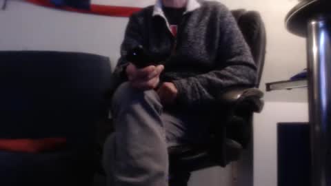 Snapshot of fred1051 chatting on January 19, 4:25 pm yo online show from January 19, 4:25 pm