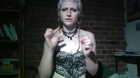 Lily Red online show from May 14, 2:40 am