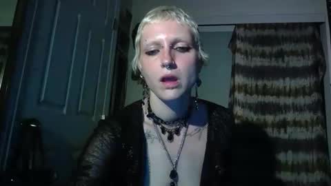 Lily Red online show from June 5, 6:42 am