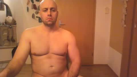 Snapshot of freddow chatting on December 14, 12:55 am freddow online show from December 14, 12:55 am