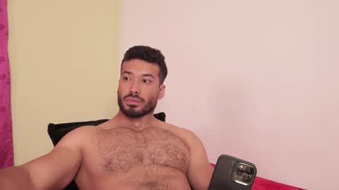Snapshot of freddsexxx chatting on February 6, 2:15 pm FredSeXXX online show from February 6, 2:15 pm