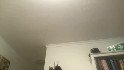 Snapshot of freddy3399 chatting on December 18, 8:42 am freddy3399 online show from December 18, 8:42 am