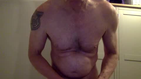 Snapshot of freddy5666 chatting on April 9, 9:09 pm freddy5666 online show from April 9, 9:09 pm