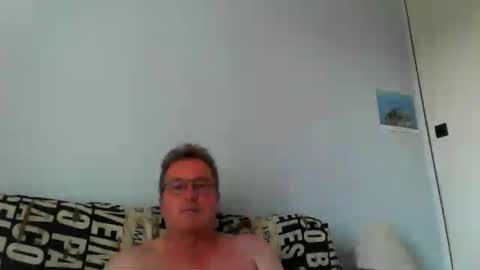 Snapshot of freddy9509 chatting on June 25, 4:33 pm freddy9509 online show from June 25, 4:33 pm