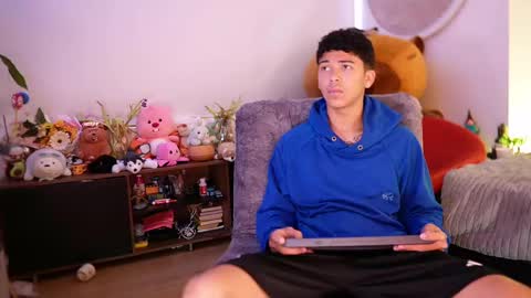 Juan  give it a thumbs up please its important online show from September 20, 12:28 pm