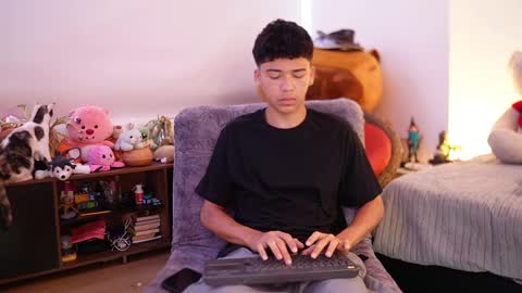 Juan  give it a thumbs up please its important online show from September 24, 11:46 am