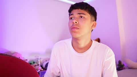 Juan  give it a thumbs up please its important online show from October 8, 12:03 pm
