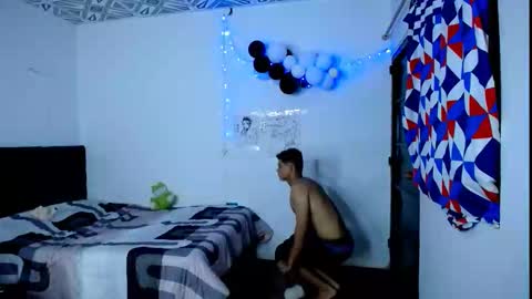 Snapshot of freddy_romans2 chatting on February 13, 12:50 am freddy romans online show from February 13, 12:50 am