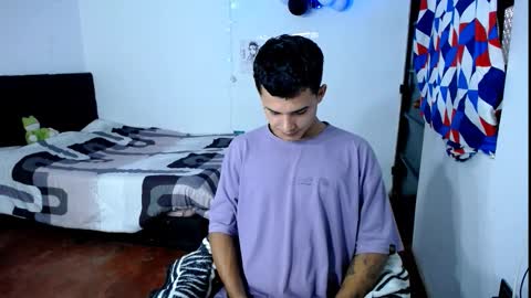 Snapshot of freddy_romans2 chatting on February 17, 1:35 am freddy romans online show from February 17, 1:35 am