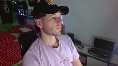 Snapshot of freddy_star chatting on January 17, 2:55 pm Frederick Perin online show from January 17, 2:55 pm