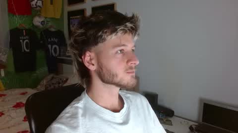 Snapshot of freddy_star chatting on February 2, 9:46 pm Frederick Perin online show from February 2, 9:46 pm