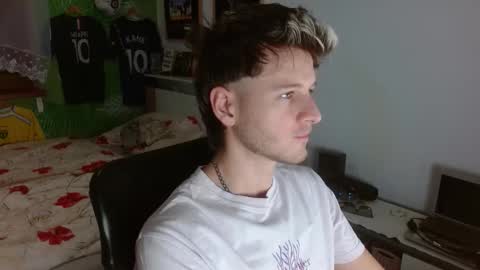 Snapshot of freddy_star chatting on February 7, 2:21 pm Frederick Perin online show from February 7, 2:21 pm