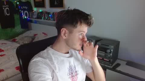 Snapshot of freddy_star chatting on February 24, 2:26 pm Frederick Perin online show from February 24, 2:26 pm