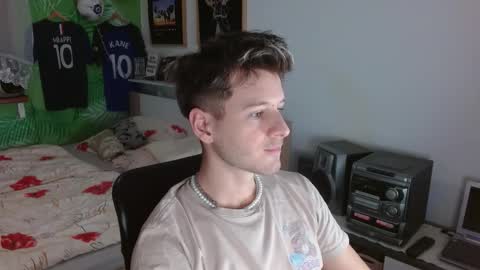 Snapshot of freddy_star chatting on February 25, 2:16 pm Frederick Perin online show from February 25, 2:16 pm