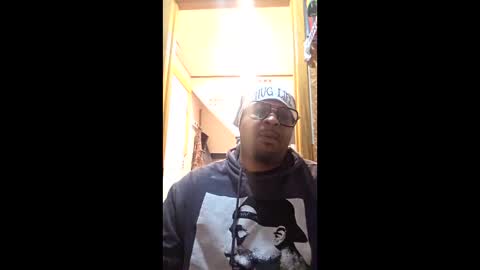 Snapshot of freddymack6969 chatting on April 16, 7:09 am freddymack6969 online show from April 16, 7:09 am