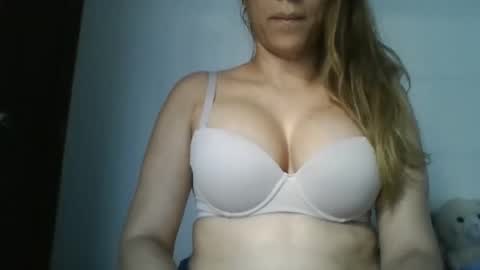 Snapshot of freddymar0109 chatting on January 17, 7:17 pm freddymar0109 online show from January 17, 7:17 pm