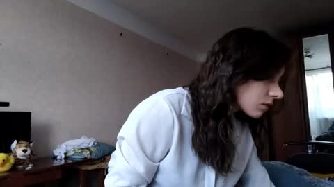 Mia online show from October 7, 8:11 am