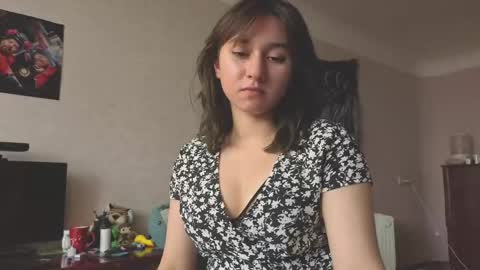 Snapshot of fredmurrietta chatting on May 16, 10:36 am Mia online show from May 16, 10:36 am