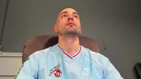 Andrew online show from November 23, 2:11 am