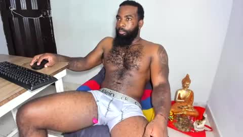 Snapshot of freedom_24 chatting on August 1, 7:13 pm shakur online show from August 1, 7:13 pm