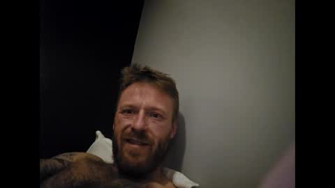 freefallin2222 online show from March 11, 5:02 am