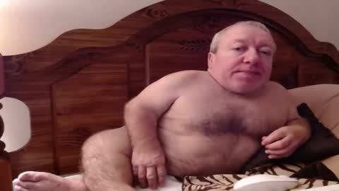 Cute Lil Man online show from October 25, 7:49 am