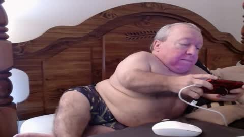 Cute Lil Man online show from November 18, 6:07 am