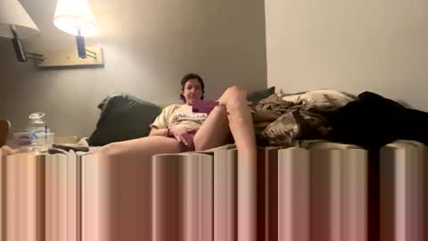 freethebirdclouds online show from March 4, 3:23 am