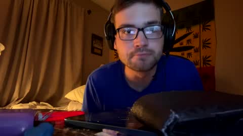 freezeskiii online show from September 16, 3:40 am