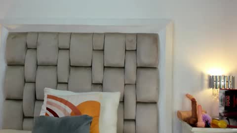 Frehia   online show from March 13, 11:17 am