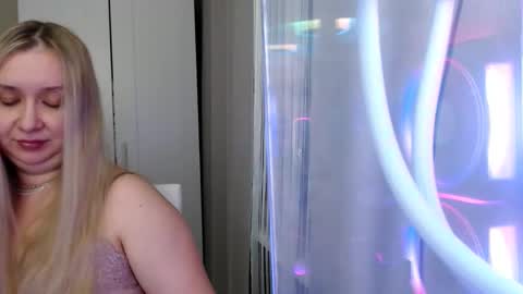 Snapshot of frelina chatting on October 19, 5:57 pm frelina online show from October 19, 5:57 pm