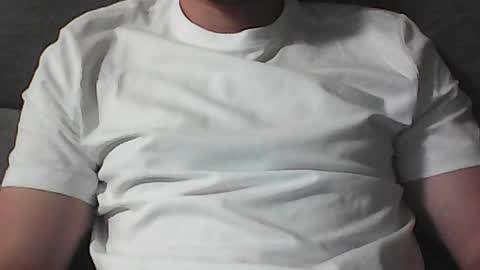 Snapshot of frencheeboy chatting on June 20, 12:36 am frencheeboy online show from June 20, 12:36 am