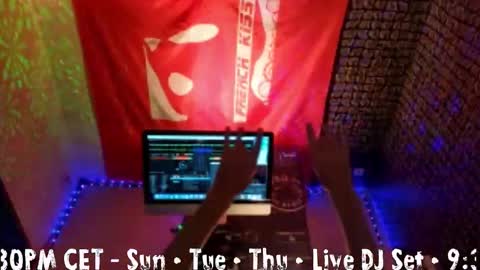 Snapshot of frenchkissdjfk chatting on October 26, 4:35 pm frenchkissdjfk online show from October 26, 4:35 pm