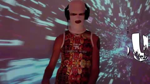 Snapshot of frenchkissdjfk chatting on October 28, 9:28 pm frenchkissdjfk online show from October 28, 9:28 pm