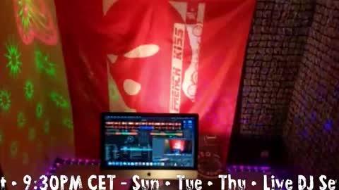 Snapshot of frenchkissdjfk chatting on November 9, 5:11 pm frenchkissdjfk online show from November 9, 5:11 pm