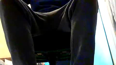 Snapshot of frenchpapalover chatting on March 4, 7:41 am frenchpapalover online show from March 4, 7:41 am