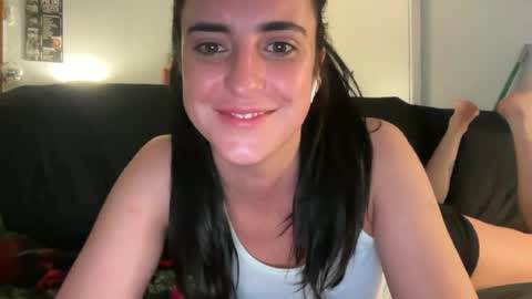 Snapshot of frenchtiips chatting on June 16, 10:34 pm Demi online show from June 16, 10:34 pm