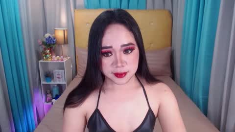 Snapshot of freshtsbigcum chatting on February 25, 9:31 am anna online show from February 25, 9:31 am
