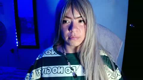 fresiitaa_1 online show from July 14, 2:05 am
