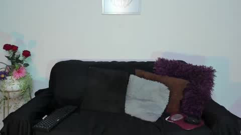 fresitalove01 online show from March 18, 5:27 pm