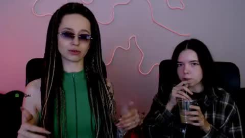 Snapshot of freya_cute_ chatting on July 22, 10:51 am your Freya online show from July 22, 10:51 am