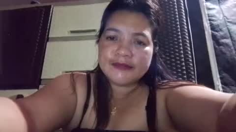 freya_fox16 online show from February 9, 1:48 pm