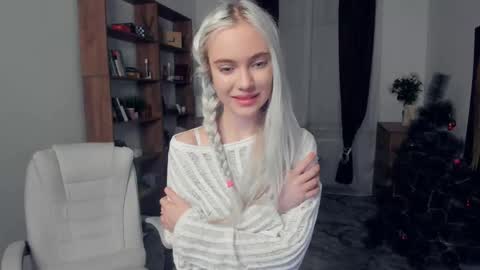 Snapshot of freya_ice_baby chatting on January 18, 8:34 pm Freya online show from January 18, 8:34 pm