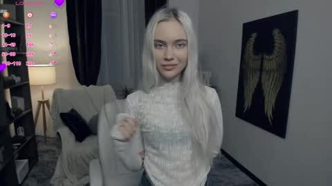 Snapshot of freya_ice_baby chatting on February 7, 7:39 pm Freya online show from February 7, 7:39 pm